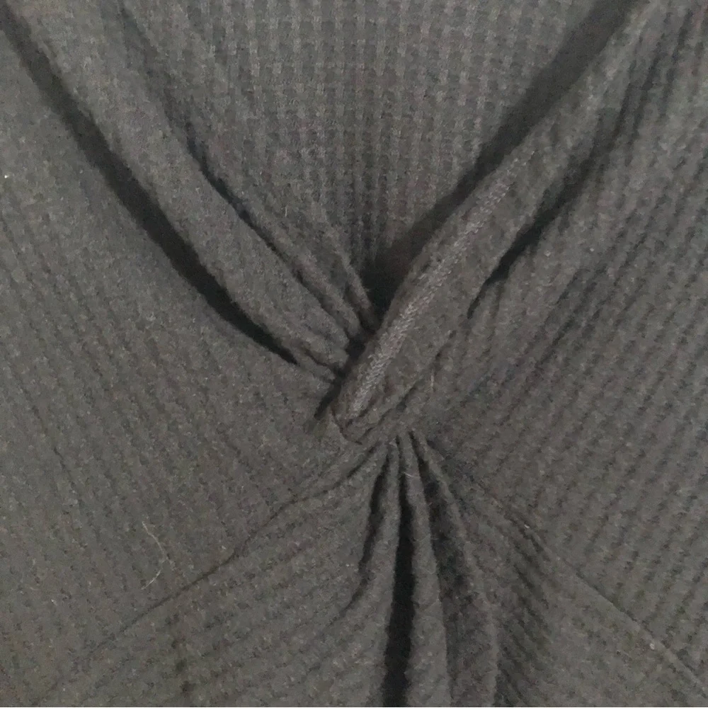 **SOLD**Hollister | open back long sleeve black waffle knit blouse shirt top - Picture 7 of 8